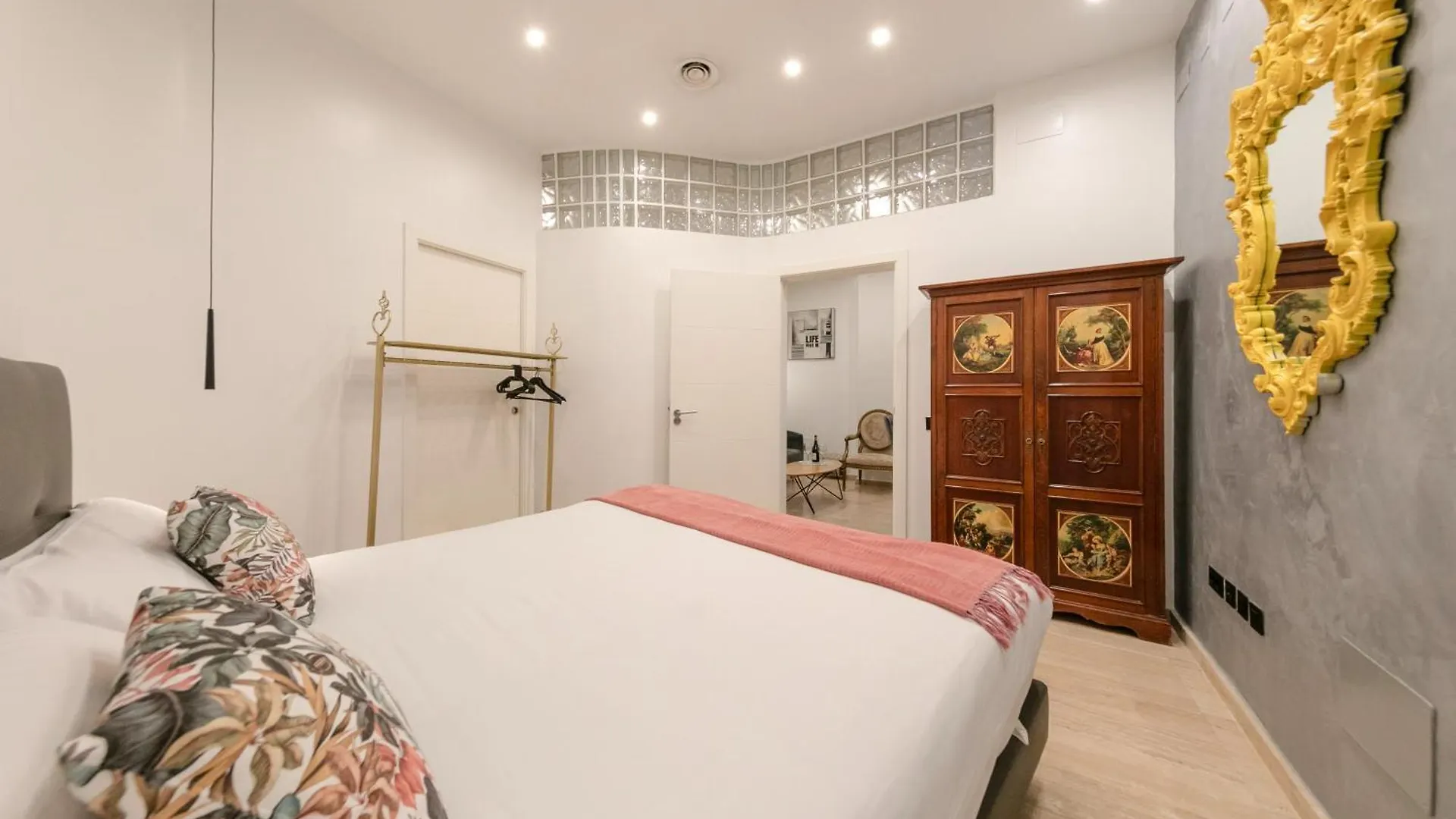 Guadalquivir Apartment Seville